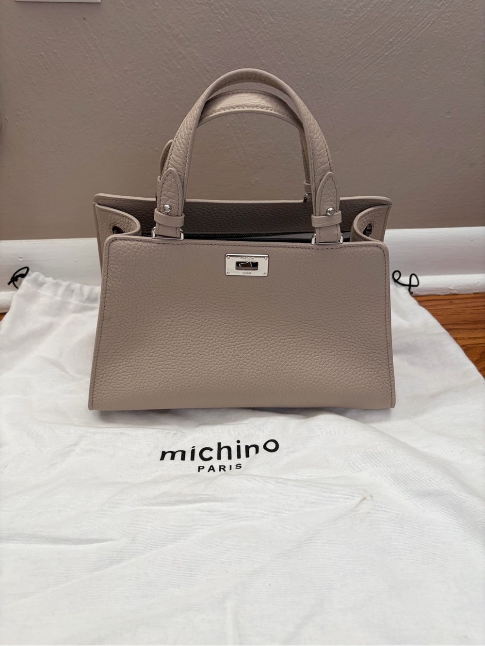 Michino Paris Trocadero - Greige